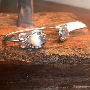 NWT Kendra Scott Andy Bracelet in Slate Cat’s Eye!
